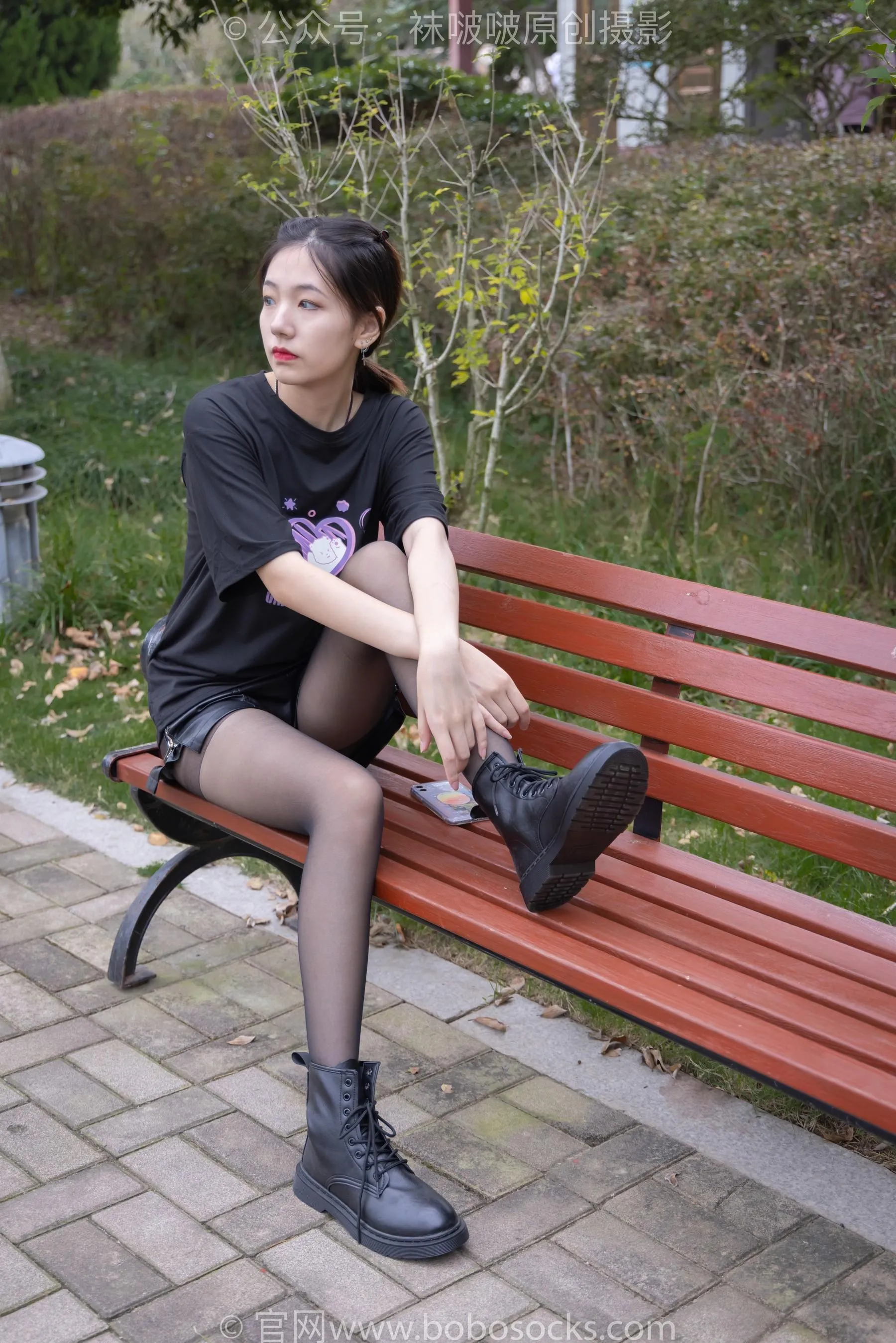 [BoBoSocks袜啵啵]NO.221 小甜豆-马丁靴、黑丝 [83P]插图